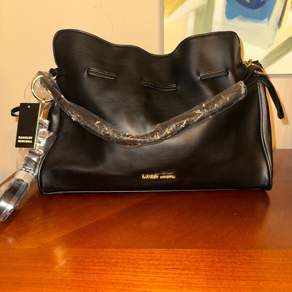 Badgley Mischka Elegant Black Shoulder Bag